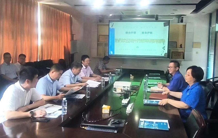 王曉軍副市長一行來我司.jpg 王曉軍副市長一行來我司.jpg